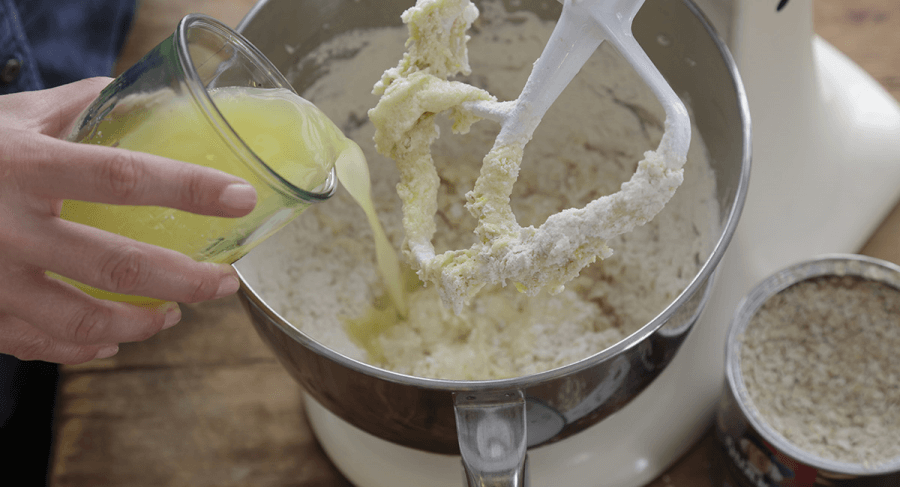 שלב רביעי - עוגת תפוזים הפוכה