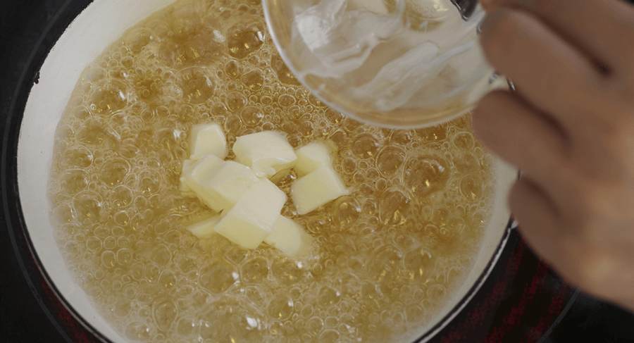 שלב ראשון - עוגת תפוזים הפוכה