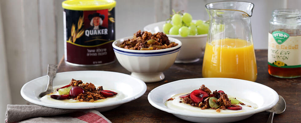 גרנולה ביתית עם טחינה וסילאן