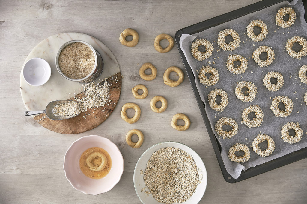 שלב שלישי  - כעכים מלוחים עם קוואקר של יונית צוקרמן