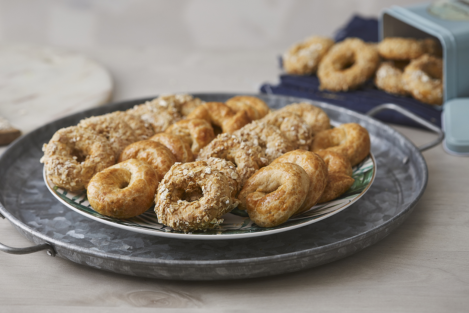 כעכים מלוחים עם קוואקר של יונית צוקרמן