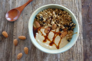 פאור בול - סמודי בננה וגרנולה