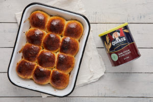 לחמניות דבש וקוואקר נתלשות. צילום: טל סיון צפורין