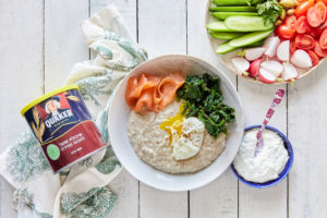 ביצה עלומה על מצע דייסת קוואקר. טל סיון צפורין