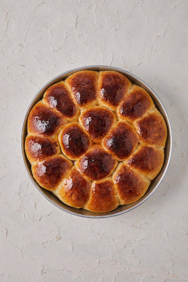 לחמניות דבש וקוואקר נתלשות. צילום: טל סיון צפורין