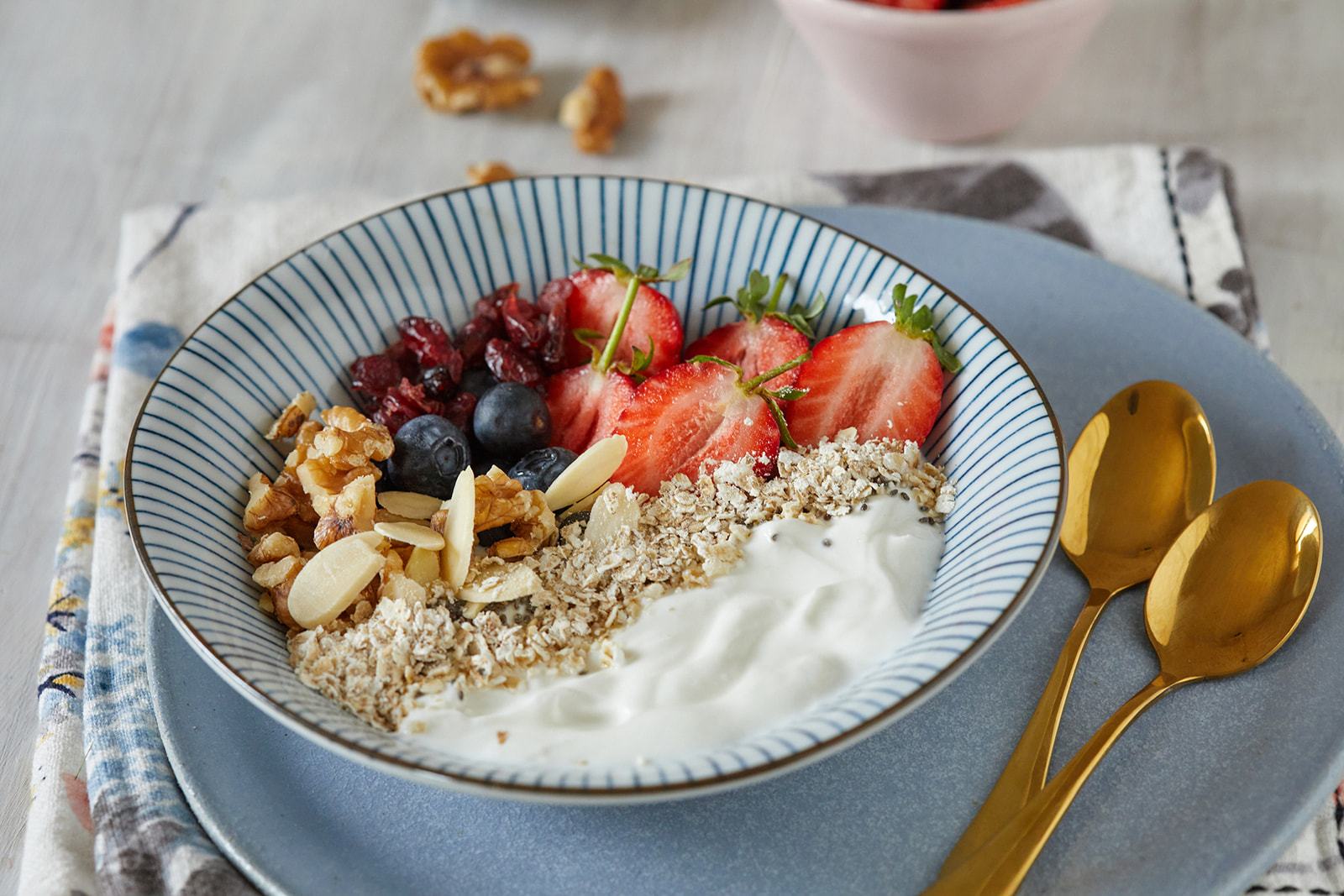 פאוור בול קוואקר, יוגורט ופירות